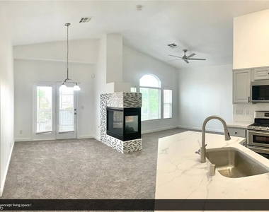 8710 Horizon Wind Avenue - Photo Thumbnail 4