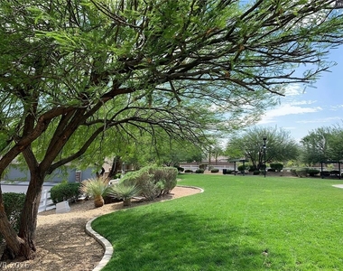 8710 Horizon Wind Avenue - Photo Thumbnail 17
