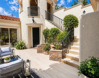 11834 Waterford Castle Court - Photo Thumbnail 2
