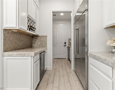 11834 Waterford Castle Court - Photo Thumbnail 7
