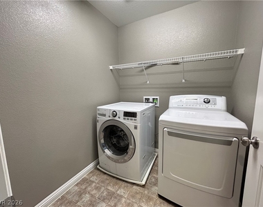 9841 Colenso Court - Photo Thumbnail 19