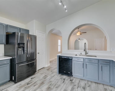 6763 Bison Creek Street - Photo Thumbnail 23
