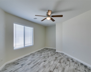 6763 Bison Creek Street - Photo Thumbnail 14