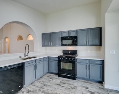 6763 Bison Creek Street - Photo Thumbnail 20