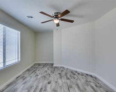 6763 Bison Creek Street - Photo Thumbnail 13