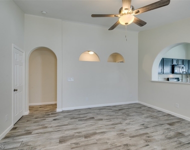 6763 Bison Creek Street - Photo Thumbnail 3