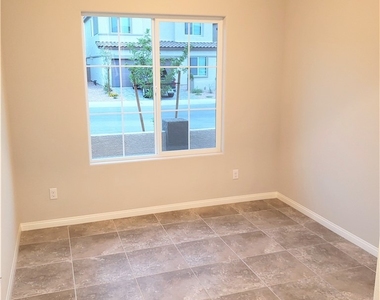 378 Canyon Mist Court - Photo Thumbnail 7
