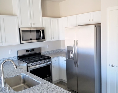 378 Canyon Mist Court - Photo Thumbnail 6