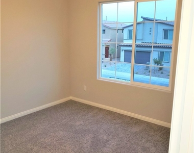 378 Canyon Mist Court - Photo Thumbnail 18
