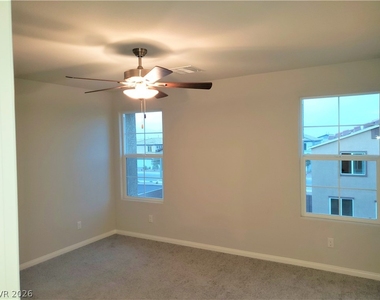378 Canyon Mist Court - Photo Thumbnail 13