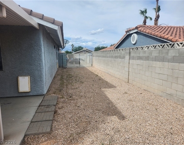 7329 Lattimore Drive - Photo Thumbnail 23