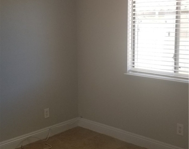 7329 Lattimore Drive - Photo Thumbnail 14