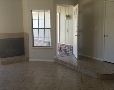 7329 Lattimore Drive - Photo Thumbnail 9