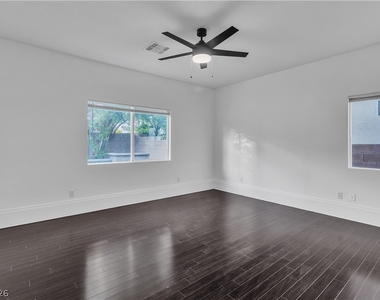 4468 Lobero Avenue - Photo Thumbnail 16