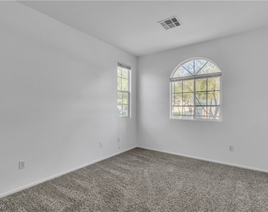 4468 Lobero Avenue - Photo Thumbnail 11