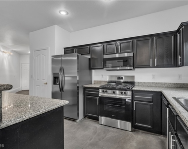 4468 Lobero Avenue - Photo Thumbnail 5