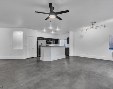 4468 Lobero Avenue - Photo Thumbnail 8