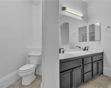 4468 Lobero Avenue - Photo Thumbnail 19
