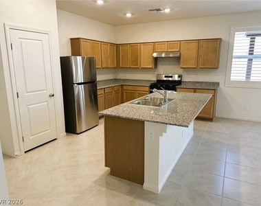 4154 Scarlet Cob Avenue - Photo Thumbnail 5