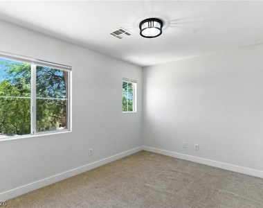 917 Lord Crewe Street - Photo Thumbnail 18