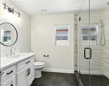 917 Lord Crewe Street - Photo Thumbnail 15