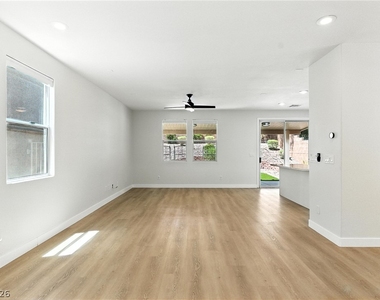917 Lord Crewe Street - Photo Thumbnail 5