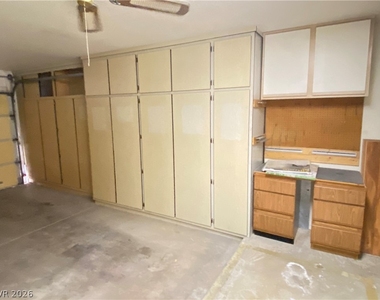 9012 Starmount Drive - Photo Thumbnail 23
