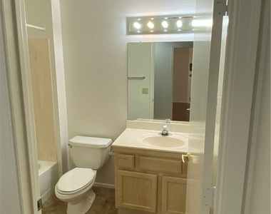 9012 Starmount Drive - Photo Thumbnail 17