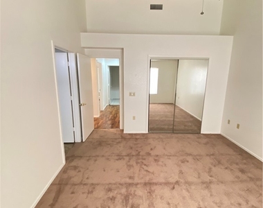 9012 Starmount Drive - Photo Thumbnail 11