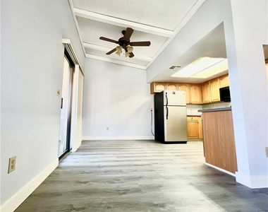 4736 Obannon Drive - Photo Thumbnail 4
