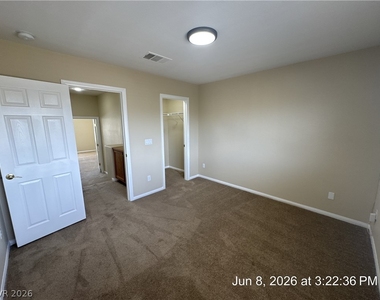 10876 Fishers Island Street - Photo Thumbnail 15