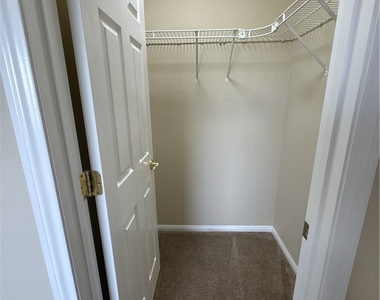 10876 Fishers Island Street - Photo Thumbnail 35