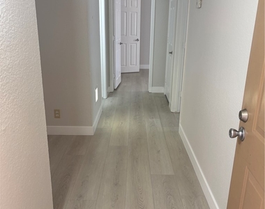 5278 River Glen Drive - Photo Thumbnail 16