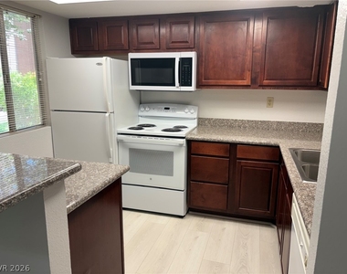 5278 River Glen Drive - Photo Thumbnail 4