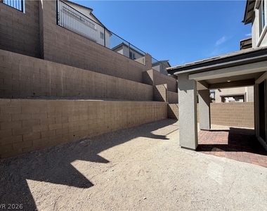1479 Sora Rail Street - Photo Thumbnail 24