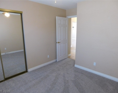 400 Opal Drive - Photo Thumbnail 18