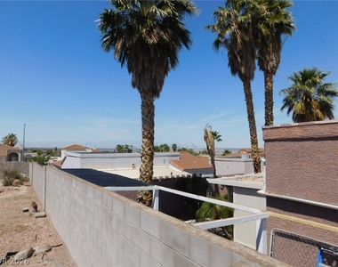 400 Opal Drive - Photo Thumbnail 11