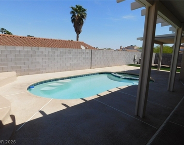 400 Opal Drive - Photo Thumbnail 12