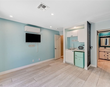 4153 Woodcrest Road - Photo Thumbnail 38
