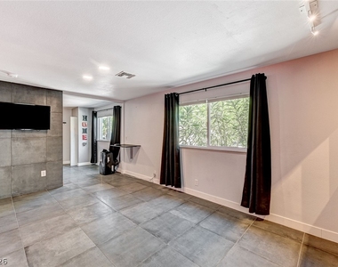 4153 Woodcrest Road - Photo Thumbnail 42