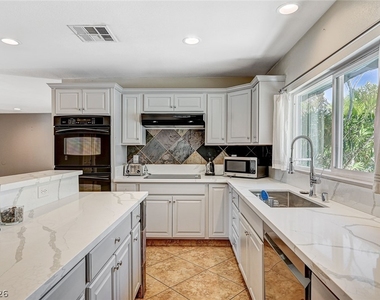 4153 Woodcrest Road - Photo Thumbnail 15