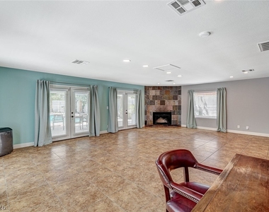 4153 Woodcrest Road - Photo Thumbnail 29