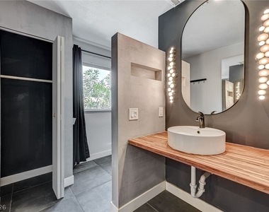 4153 Woodcrest Road - Photo Thumbnail 46