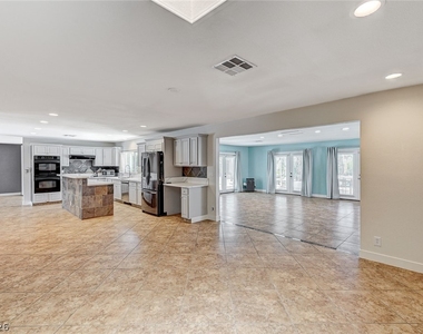 4153 Woodcrest Road - Photo Thumbnail 20