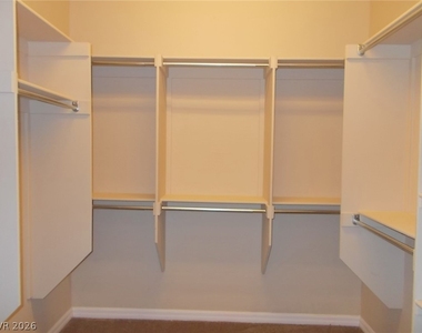 790 Country Grove Lane - Photo Thumbnail 15