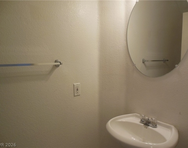 7571 Redwood Point Street - Photo Thumbnail 6