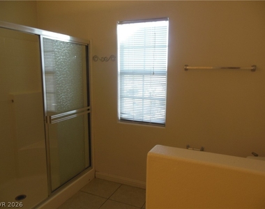 7571 Redwood Point Street - Photo Thumbnail 12