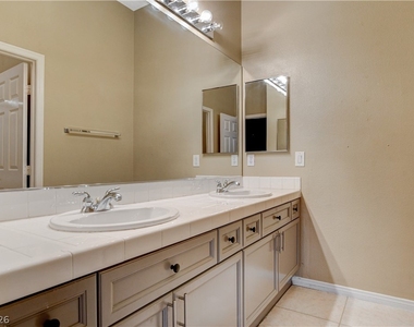 4737 Stavanger Lane - Photo Thumbnail 36
