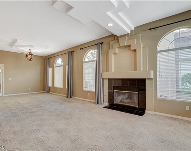4737 Stavanger Lane - Photo Thumbnail 14