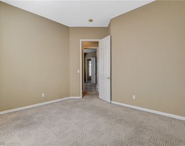 4737 Stavanger Lane - Photo Thumbnail 39